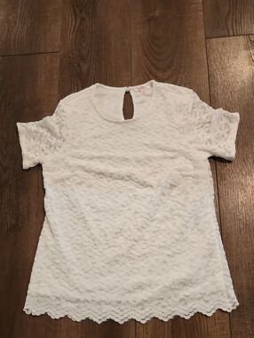 Teddi Rose Women's Lacy Keyhole Blouse White NWOT